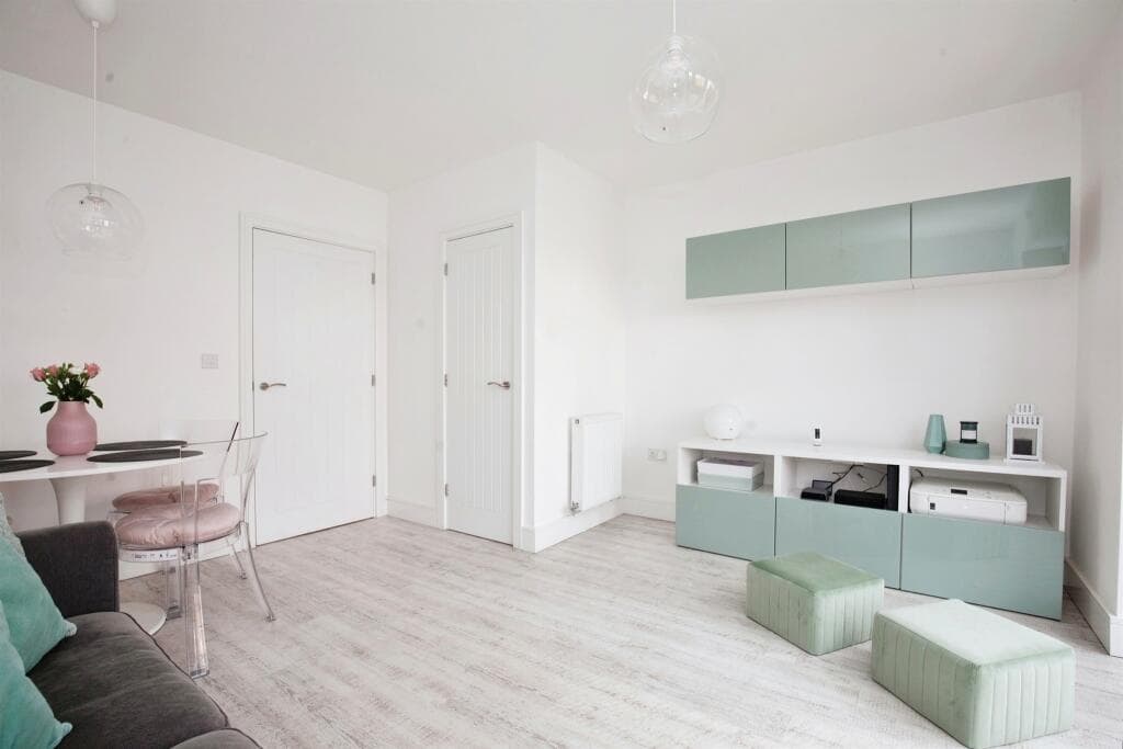 2-bedroom house in Rugby - Photo 6