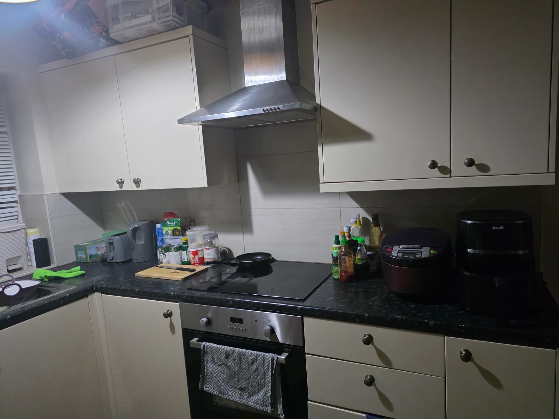 Kensington High Street - Photo 5