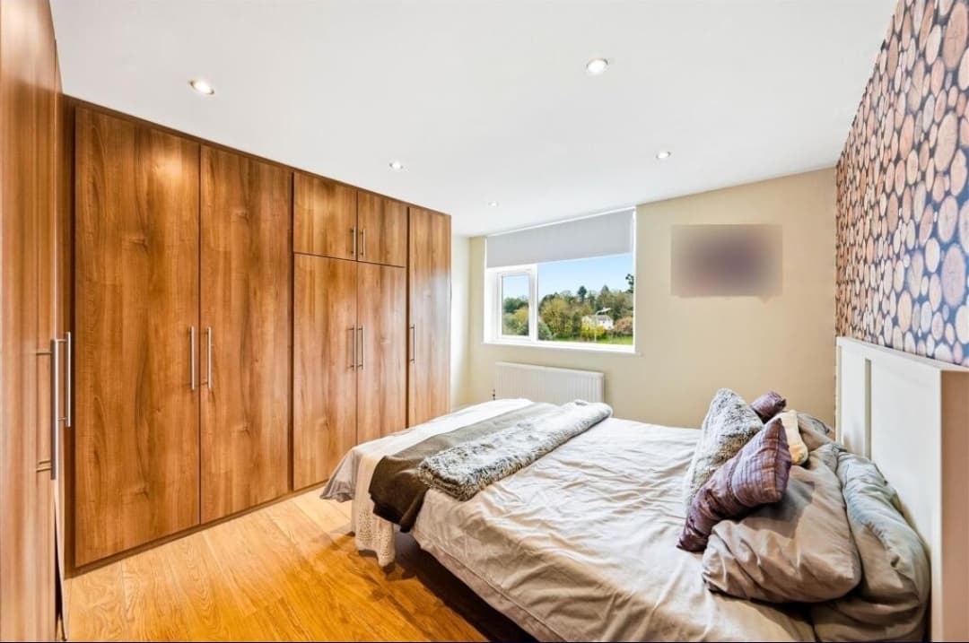 Rochester apartment for discreet ladies - Photo 1