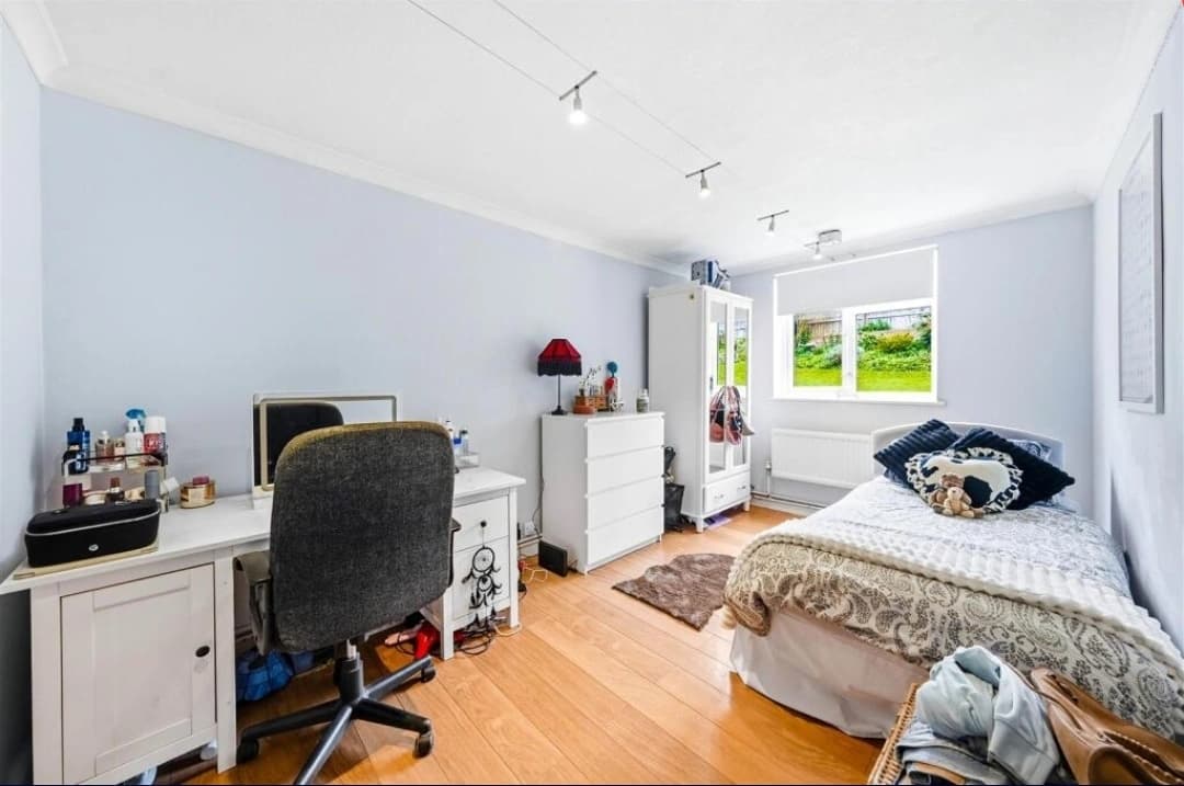 Rochester apartment for discreet ladies - Photo 4